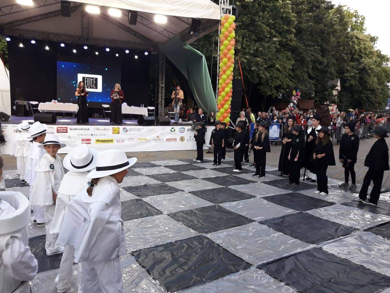 Najmlađi PETROVAČKI ŠAHISTI na karnevalu u Vrnjačkoj Banji